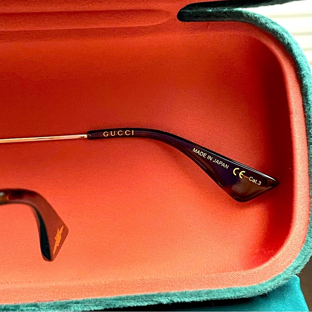 New Gucci Sunglasses - Picture 9 of 16